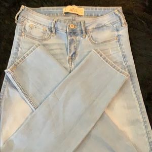 Hollister Skinny Jeans 5R 27x32
